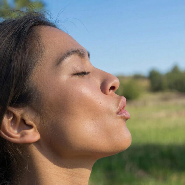 Дыхание жизни: глубинные практики и ребефинг в Москве – стоимость и суть